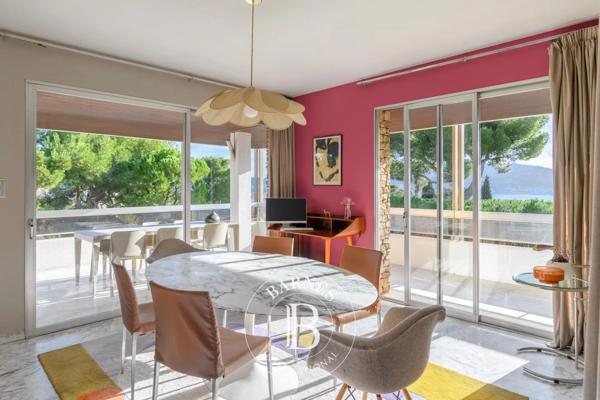 Marseille 7ème, Maison 4 Chambres -  226 m² à vendre