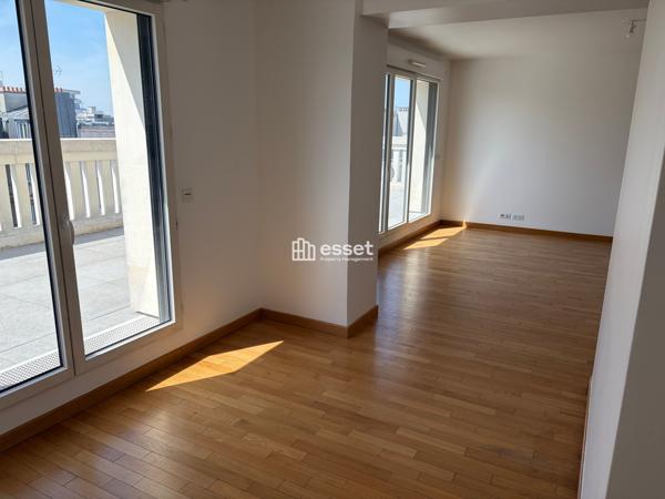 Location Appartement 5 pièces 93.3 m² - Levallois-perret 92300