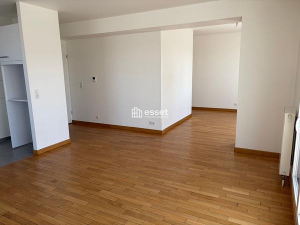 Location Appartement 5 pièces 93.3 m² - Levallois-perret 92300