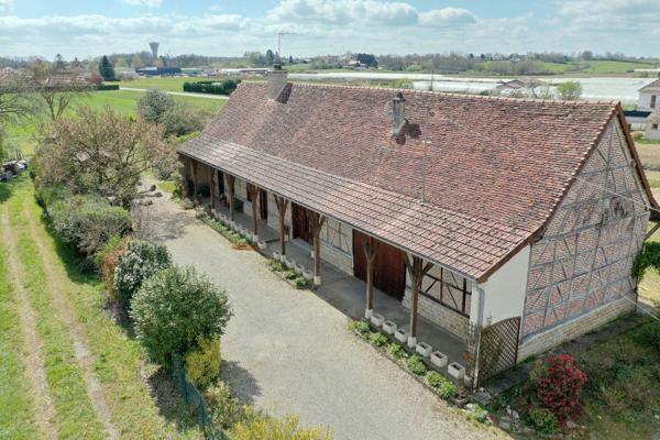 Très jolie ferme Bressane à 4km de Louhans !