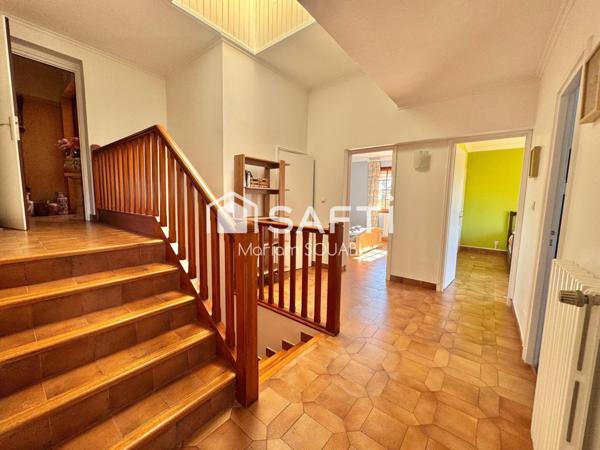 Villa 222m2 , parcelle 1800m2 vue imprenable