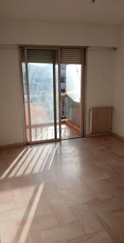 VALLAURIS Deux pièces avec cave et parking