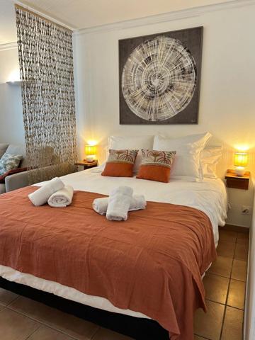 A VENDRE - STUDIO D'EXCEPTION EN REZ DE JARDIN – BORD DE MER SAINTE ANNE