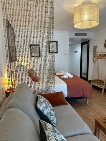 A VENDRE - STUDIO D'EXCEPTION EN REZ DE JARDIN – BORD DE MER SAINTE ANNE