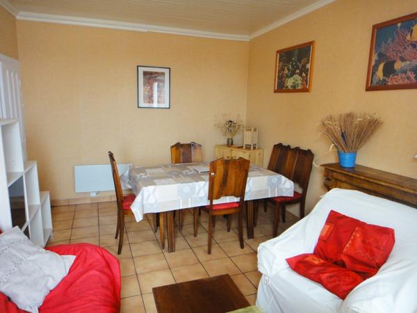 À VENDRE – ÉTEL – Immeuble avec potentiel commercial et résidentiel