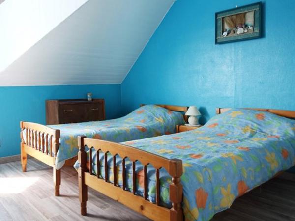 À VENDRE – ÉTEL – Immeuble avec potentiel commercial et résidentiel