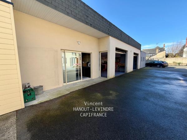 Maison à vendre 10 pièces TIERCE (49)