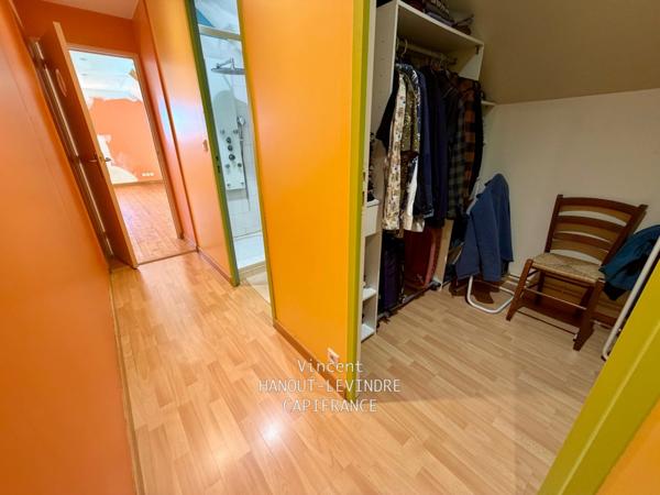 Maison à vendre 10 pièces TIERCE (49)