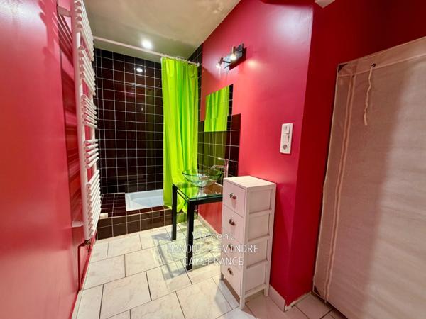 Maison à vendre 10 pièces TIERCE (49)