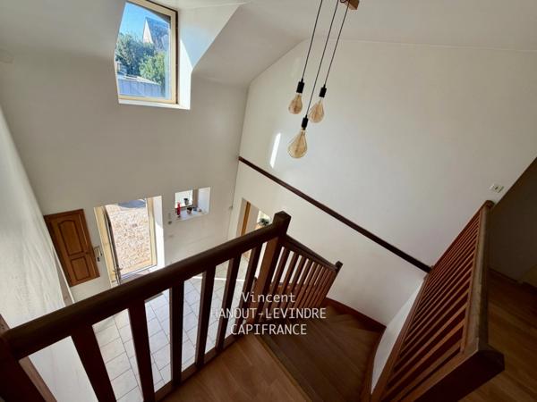 Maison à vendre 10 pièces TIERCE (49)