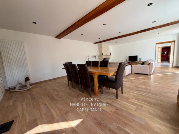 Maison à vendre 10 pièces TIERCE (49)