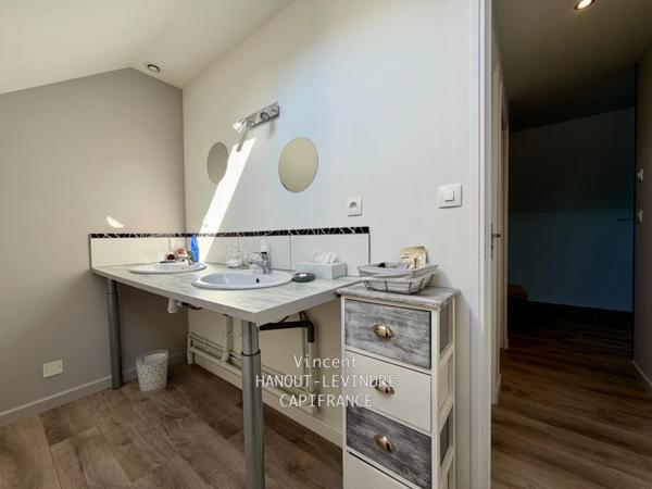 Maison à vendre 10 pièces TIERCE (49)