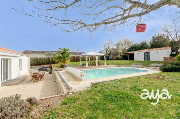 Plain-pied avec piscine à Vertou