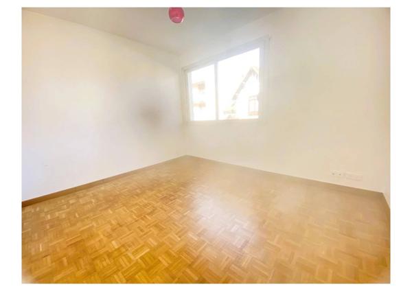 03200 VICHY APPARTEMENT 3 PIÈCES AVEC CAVE- BORD D'ALLIER-