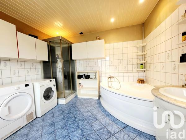 Maison 5 pièces de 107 m² à Longuyon (54260)