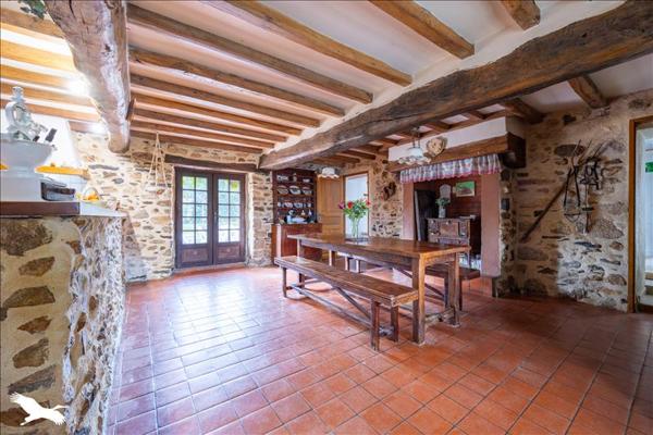 Maison à vendre |  Les Lucs-sur-Boulogne |  6 pièces | 195 m²