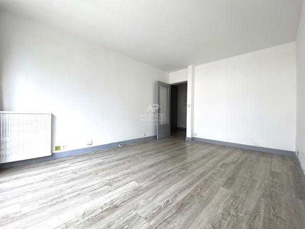 Appartement Nanterre 3 pièce(s) 61 m2 275 000 € **  - Référence  15493
