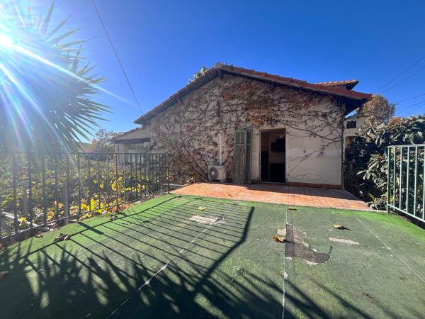 Cagnes-sur-Mer (06800) MAISON AVEC JARDIN A DEUX PAS DE LA MER