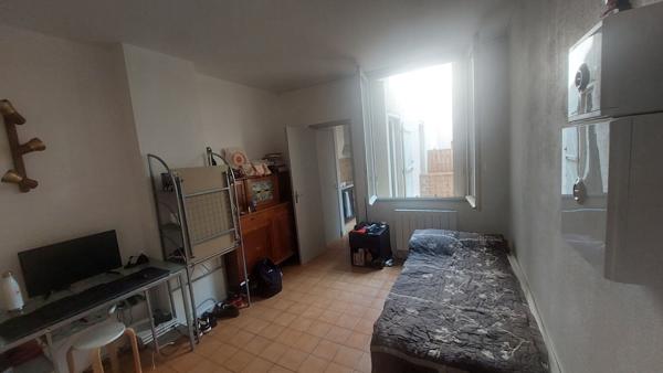 CARCASSONNE : appartement 1 pièce (28 m²) en location