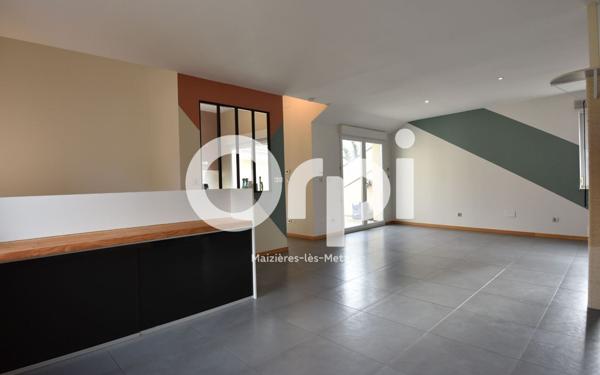 Appartement à louer    3 pièces • 120,84 m2 Richemont