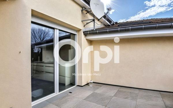 Appartement à louer    3 pièces • 120,84 m2 Richemont