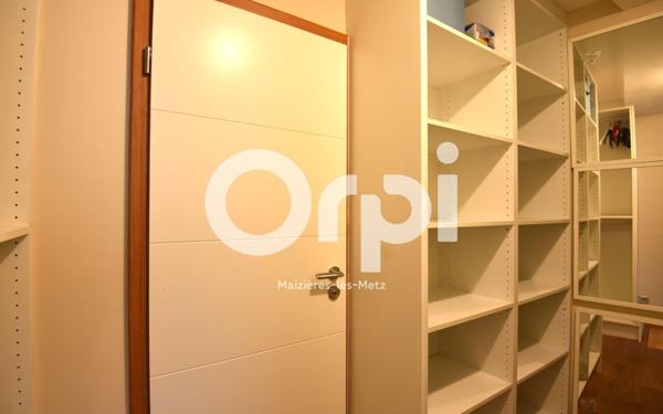 Appartement à louer    3 pièces • 120,84 m2 Richemont