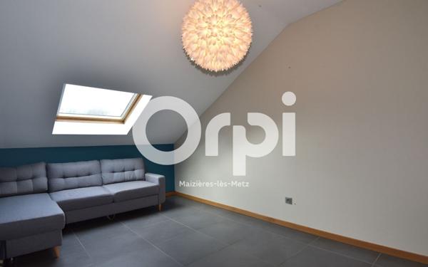 Appartement à louer    3 pièces • 120,84 m2 Richemont