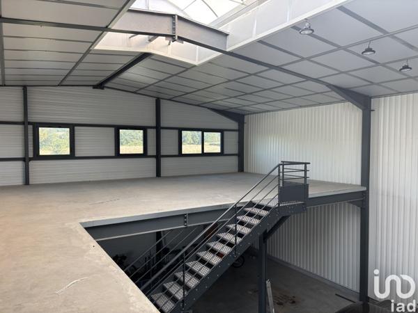 Location atelier 364 m² La Tour-de-Salvagny