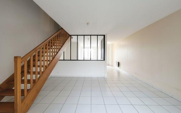 Maison à vendre    3 pièces • 70,42 m2 Saint-Lys