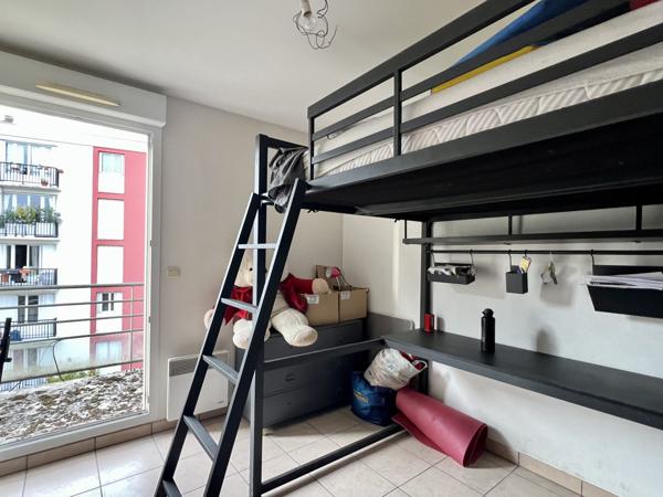 Joué-lès-Tours (37300) À Joué-Lès-Tours (37), appartement avec balcon à vendre