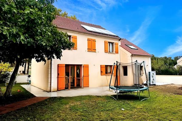 Maison familiale éco-performante avec jardin et confort moderne à Collégien
