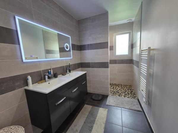 A RIVIERE, A VENDRE MAISON 3 CH + PISCINE