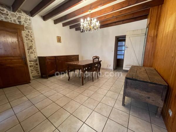 Maison 260 m2 avec garage dépendance et Jardin