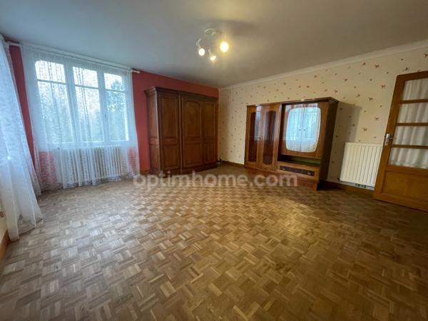 Maison 260 m2 avec garage dépendance et Jardin