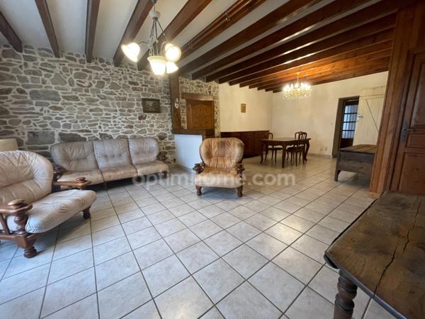 Maison 260 m2 avec garage dépendance et Jardin