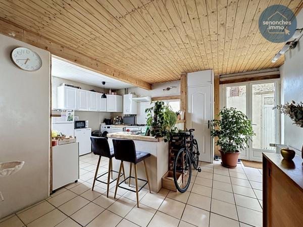 Maison de ville à vendre à Châteauneuf-en-Thymerais  Un bien idéal pour une famille ou un investissement locatif