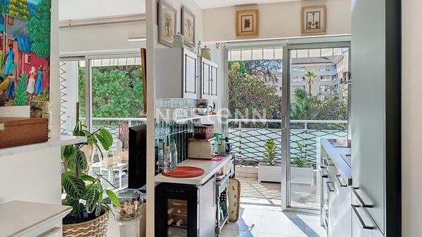 Charmant appartement 2 pièces rénové au coeur de Cannes