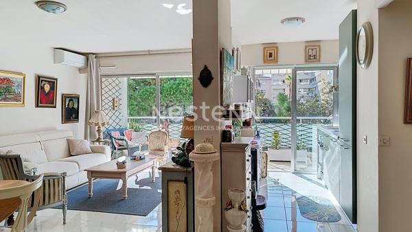 Charmant appartement 2 pièces rénové au coeur de Cannes