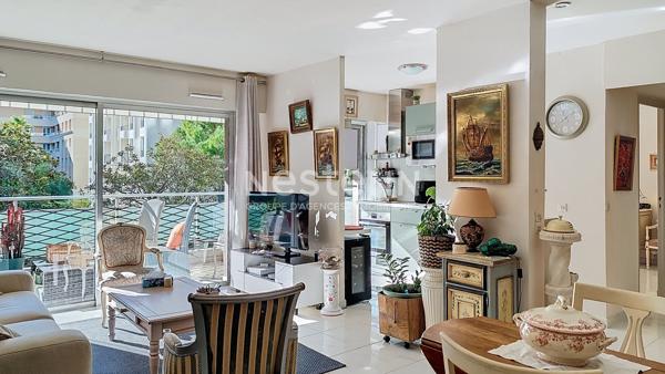 Charmant appartement 2 pièces rénové au coeur de Cannes