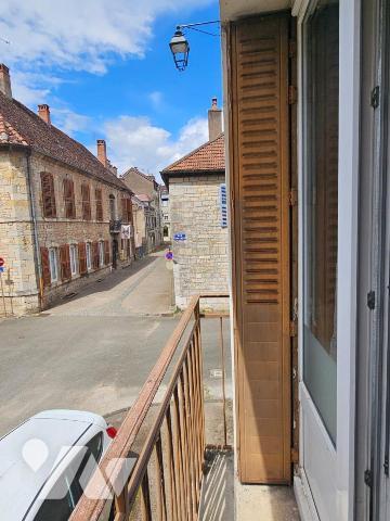 T4 à rénover avec cave et grenier