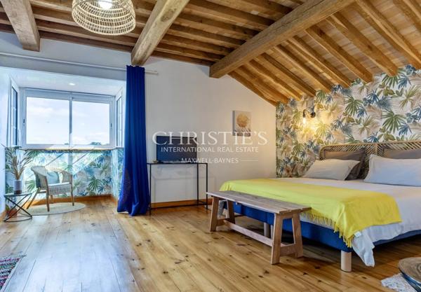 Propriété de Charme Rénovée avec Élégance au Cœur du Périgord