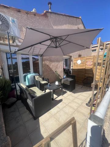Vente                                                      Appartement
                        
                     4 pièces                      100 m2                     à Perpignan