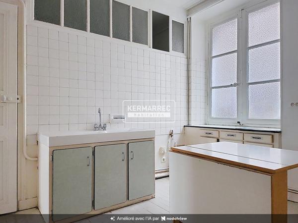 Appartement 2 pièces – 81 m² environ à Nantes (ref : 2016T)
