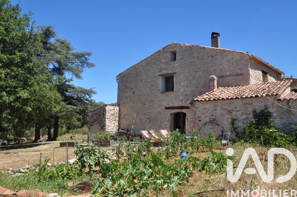 Maison à vendre 15 pièces 465 m² Quinson