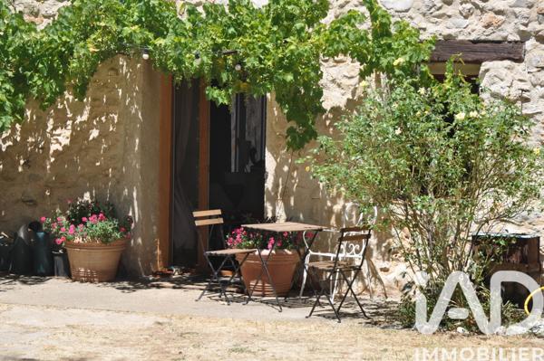 Maison à vendre 15 pièces 465 m² Quinson