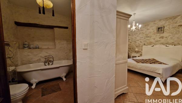 Maison à vendre 15 pièces 465 m² Quinson