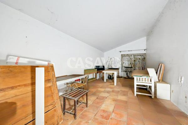Vente Maison 8 pièces de 435m² - 13310 Saint-Martin-de-Crau