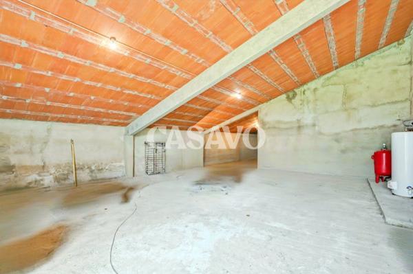 Vente Maison 8 pièces de 435m² - 13310 Saint-Martin-de-Crau