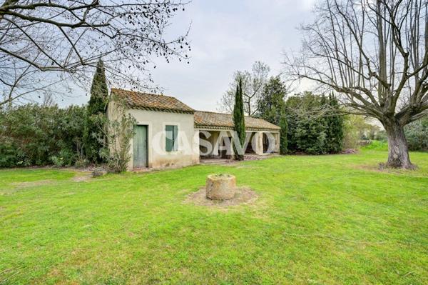 Vente Maison 8 pièces de 435m² - 13310 Saint-Martin-de-Crau
