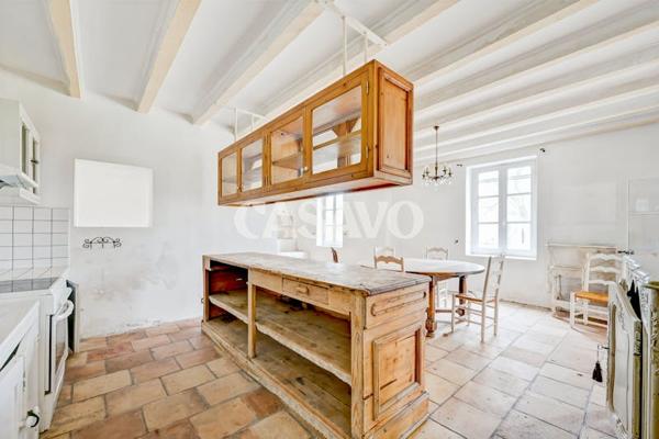 Vente Maison 8 pièces de 435m² - 13310 Saint-Martin-de-Crau